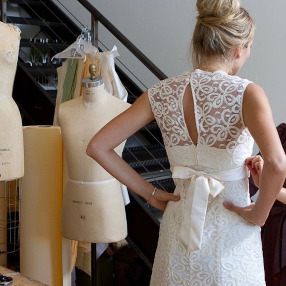 Betabrand Dresses & Skirts - Betabrand "Elope" Dress in White/Cream size 8